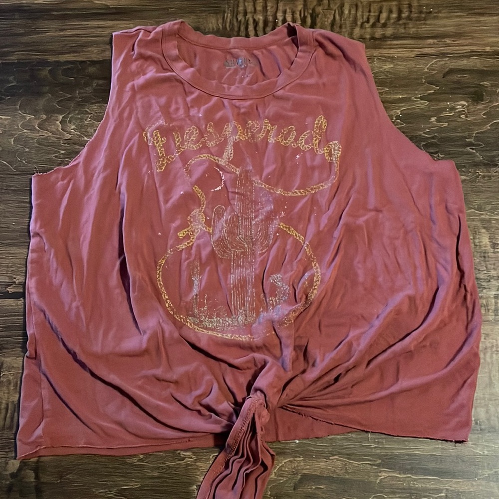 Shyanne womens top